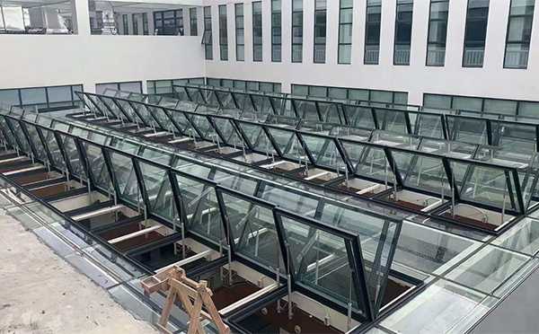 百安科技有限公司近期汉中排烟窗项目案例分享 百安科技有限公司近期汉中排烟窗项目案例分享